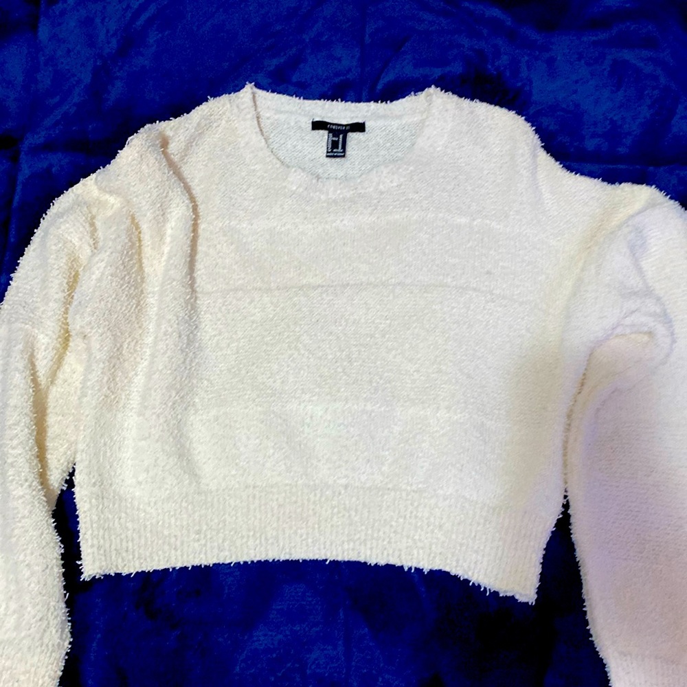 Cute white crop sweater